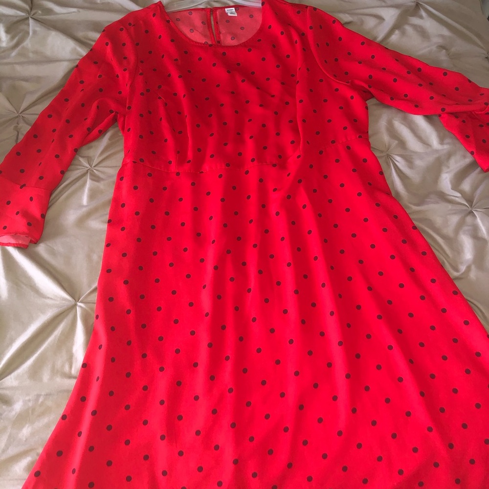 Old Navy flutter sleeve dress